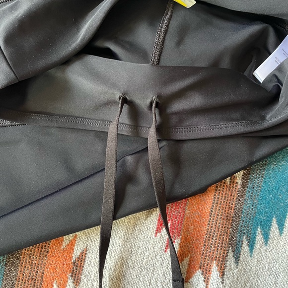 Lole Cayo Swimming Leggings. Women’s Small. Black. New without tag. Rashguard. - Picture 3 of 8